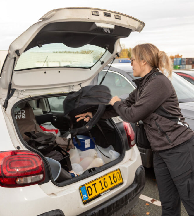 BC-InAction2025-Bandagist-Lykke3-NY-web Lykke Maansson bil